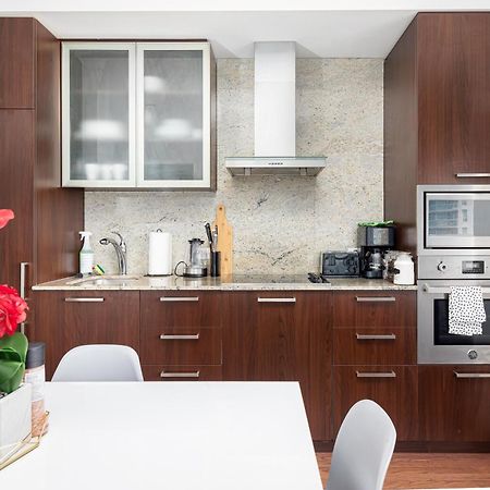 Downtown Toronto Condo Near Cn Tower, Scotiabank Arena, Rogers Centre, Union Station Dış mekan fotoğraf