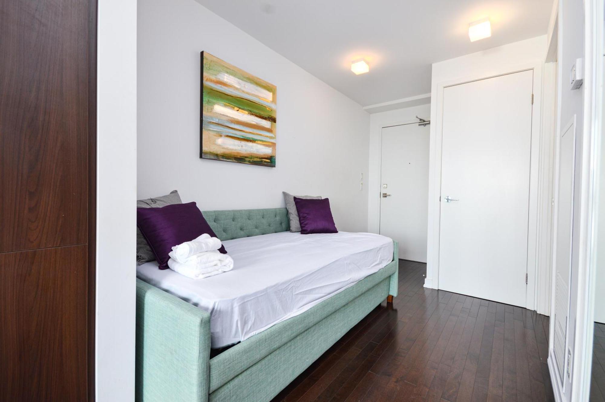 Downtown Toronto Condo Near Cn Tower, Scotiabank Arena, Rogers Centre, Union Station Dış mekan fotoğraf