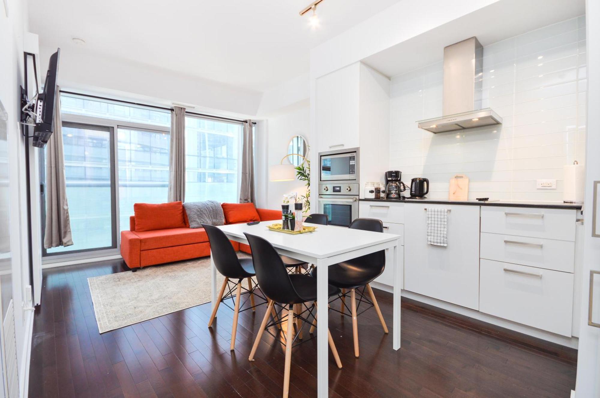 Downtown Toronto Condo Near Cn Tower, Scotiabank Arena, Rogers Centre, Union Station Dış mekan fotoğraf