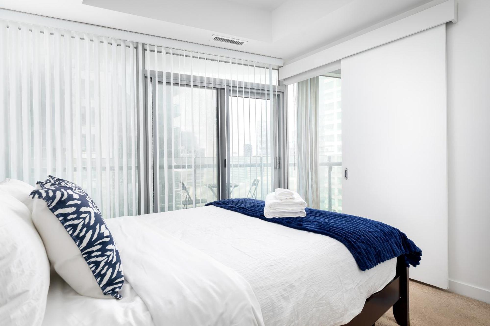 Downtown Toronto Condo Near Cn Tower, Scotiabank Arena, Rogers Centre, Union Station Dış mekan fotoğraf