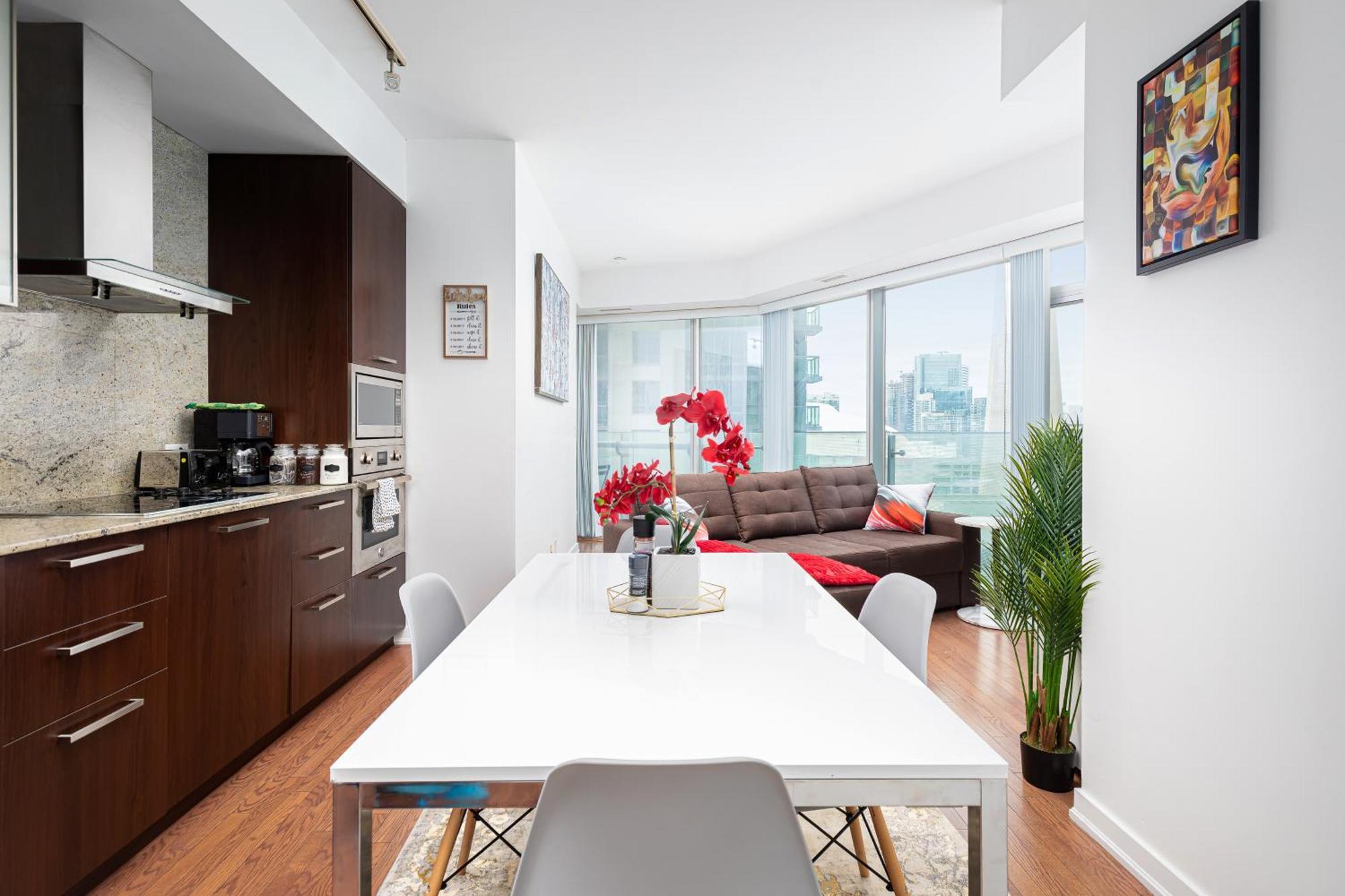 Downtown Toronto Condo Near Cn Tower, Scotiabank Arena, Rogers Centre, Union Station Dış mekan fotoğraf