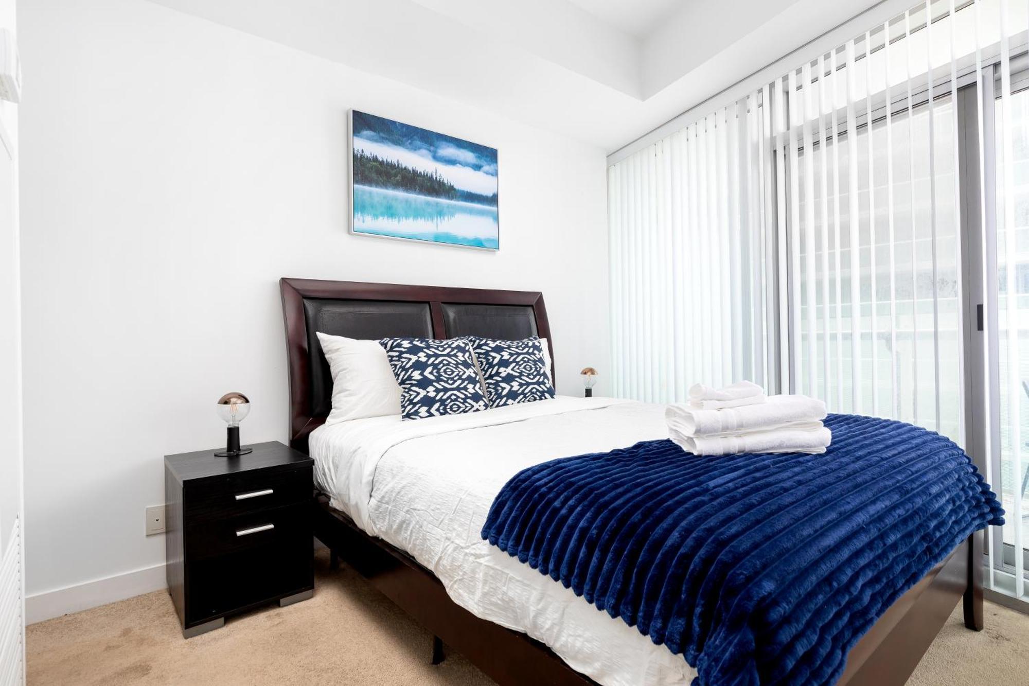 Downtown Toronto Condo Near Cn Tower, Scotiabank Arena, Rogers Centre, Union Station Dış mekan fotoğraf