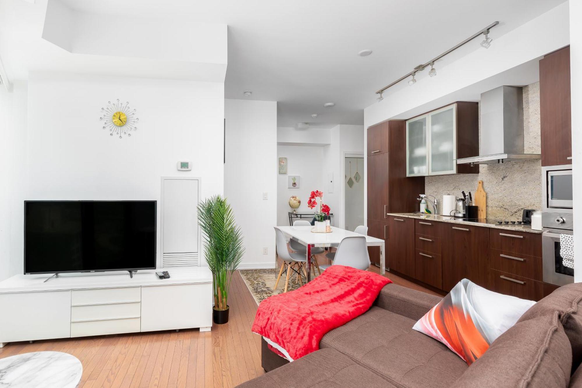 Downtown Toronto Condo Near Cn Tower, Scotiabank Arena, Rogers Centre, Union Station Dış mekan fotoğraf